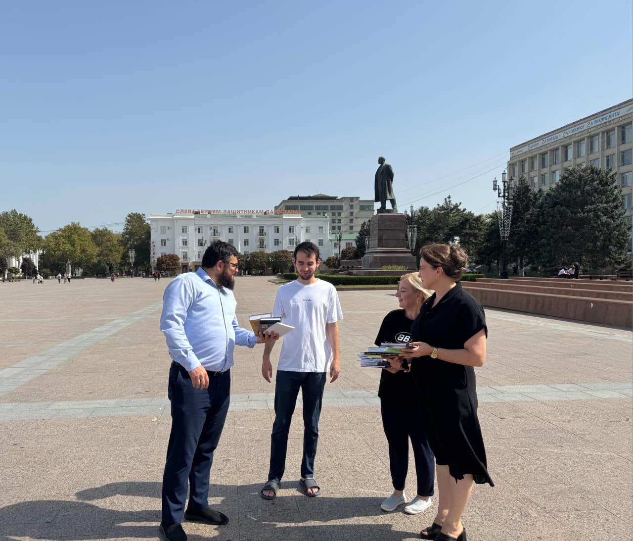 В День знаний – книга в подарок!